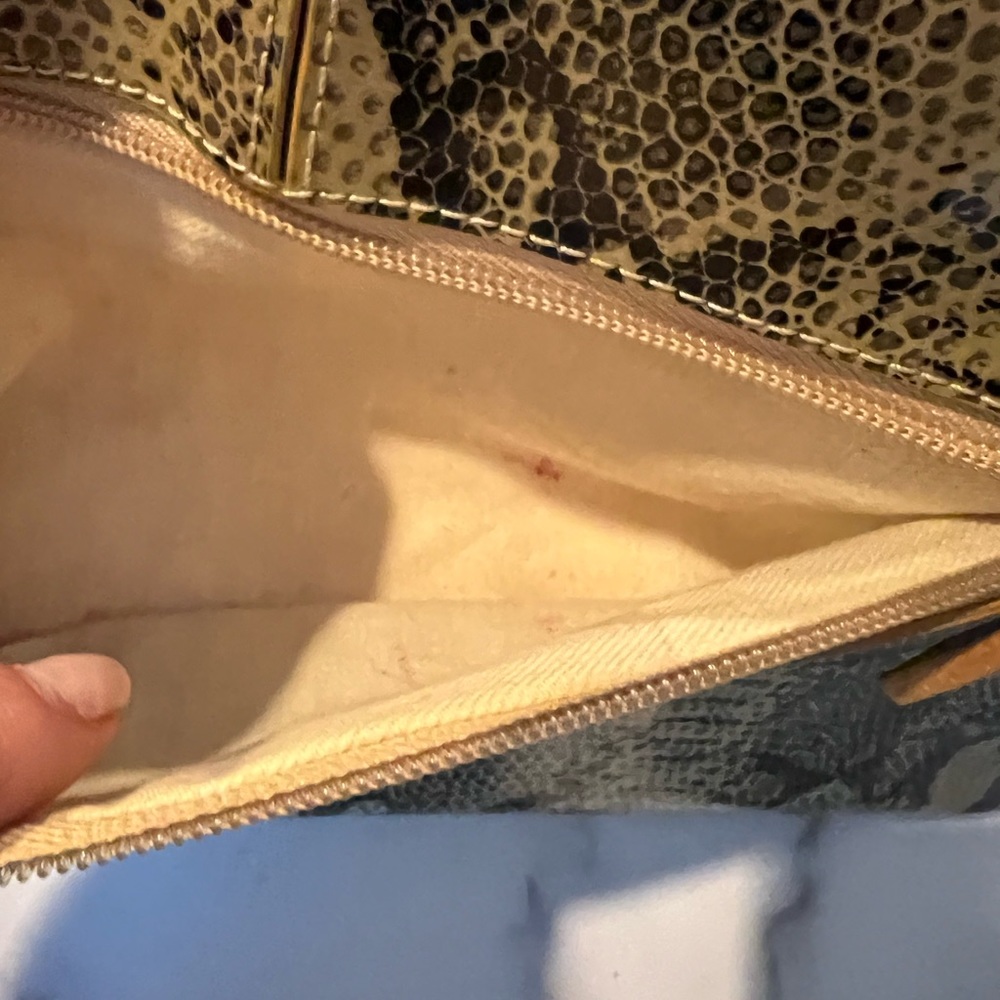 Authentic Tods Shoulder Bag Vintage Rare Python Patent Leather Canvas Lining - Picture 7 of 11